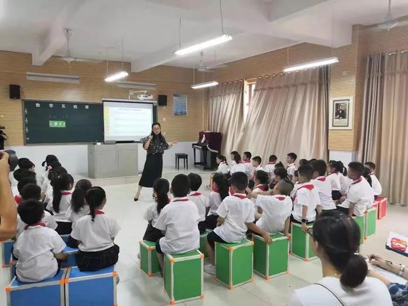 猛烈顶弄H禁欲老师h春潮视频