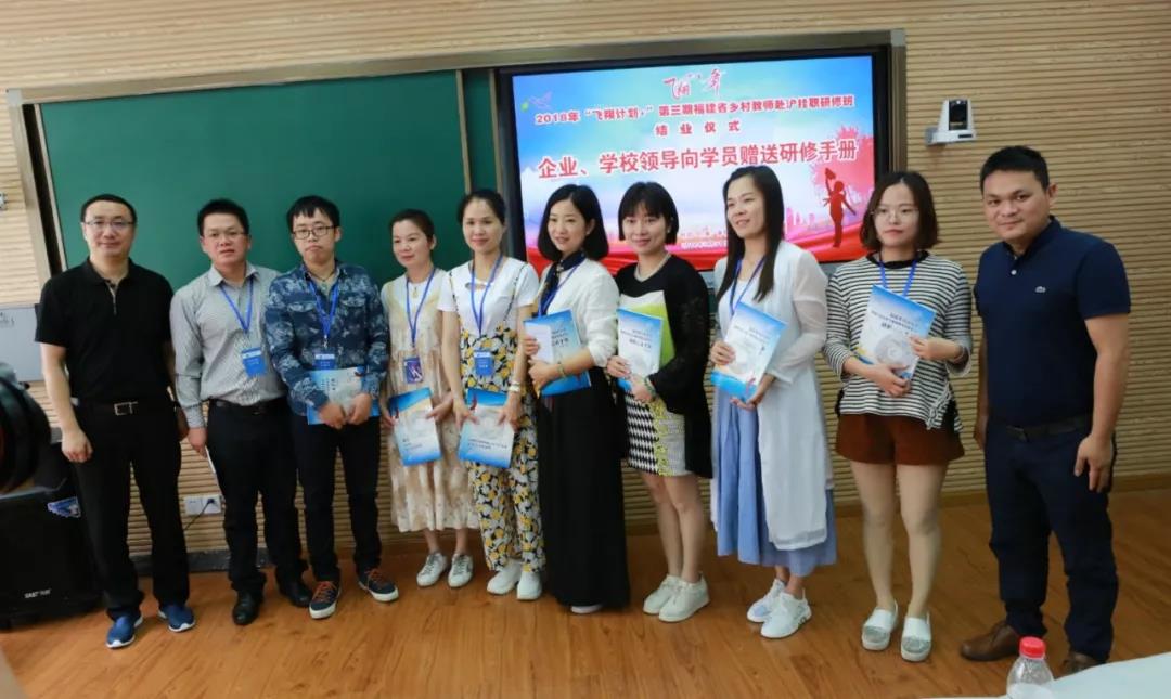 猛烈顶弄H禁欲老师h春潮视频