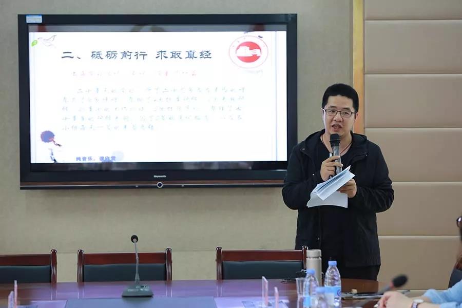 猛烈顶弄H禁欲老师h春潮视频