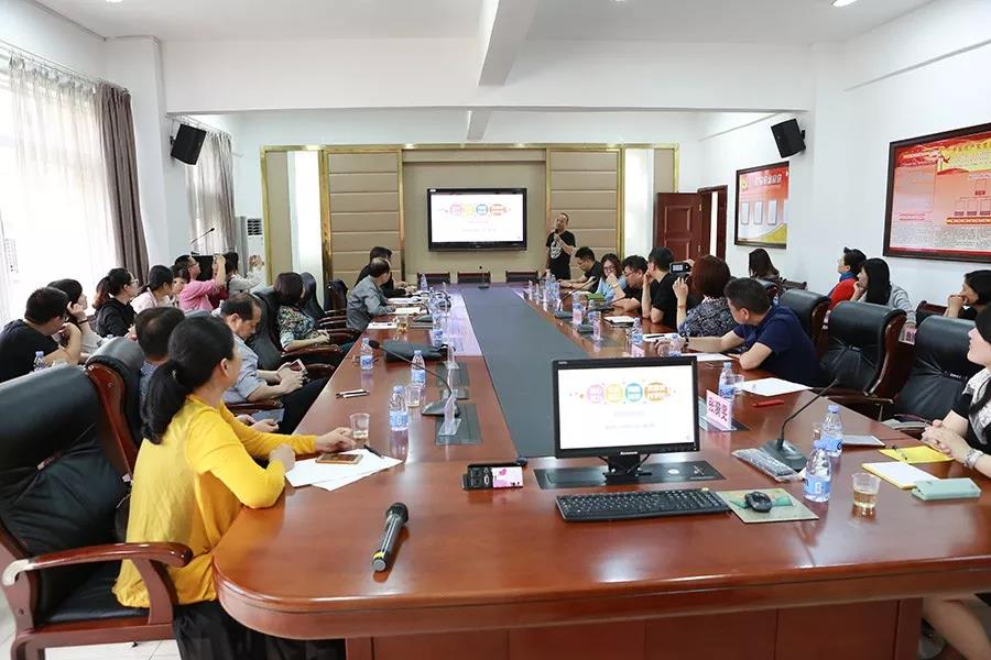 猛烈顶弄H禁欲老师h春潮视频