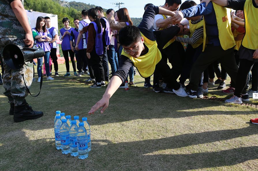 猛烈顶弄H禁欲老师h春潮视频