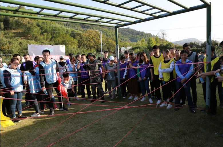 猛烈顶弄H禁欲老师h春潮视频