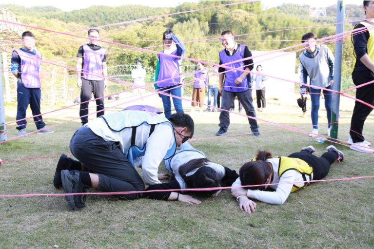 猛烈顶弄H禁欲老师h春潮视频