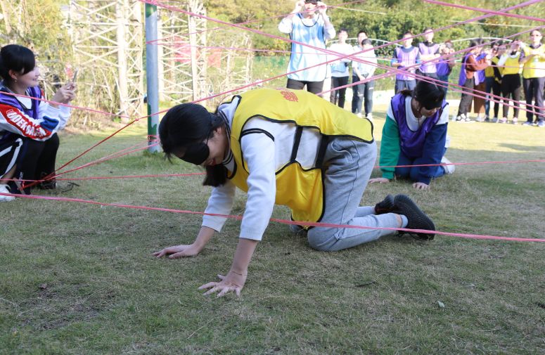 猛烈顶弄H禁欲老师h春潮视频