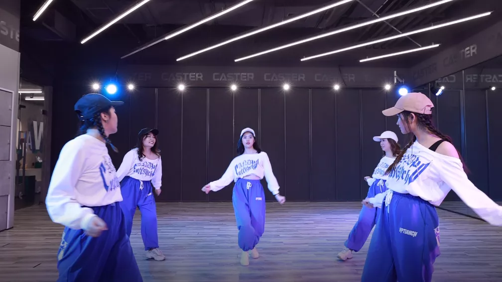 猛烈顶弄H禁欲老师h春潮视频