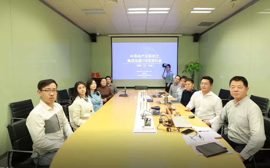 猛烈顶弄H禁欲老师h春潮视频