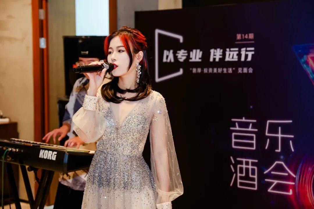 猛烈顶弄H禁欲老师h春潮视频