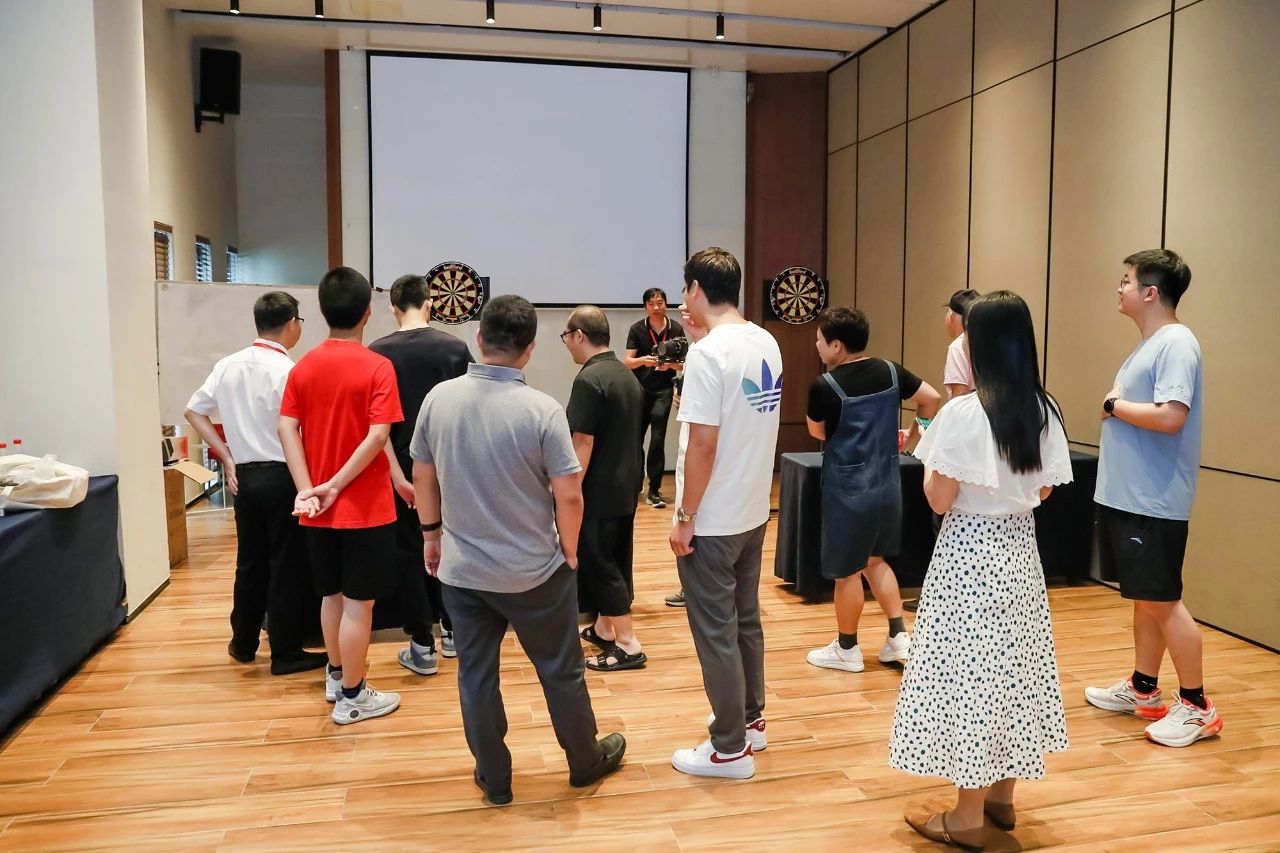 猛烈顶弄H禁欲老师h春潮视频